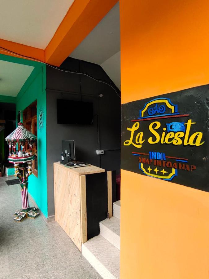Хостел La Siesta India Manali Экстерьер фото