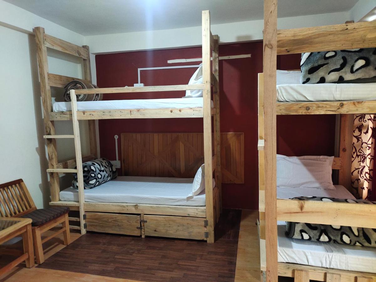 Хостел La Siesta India Manali Экстерьер фото
