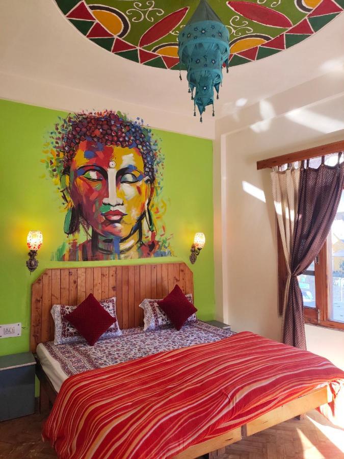 Хостел La Siesta India Manali Экстерьер фото