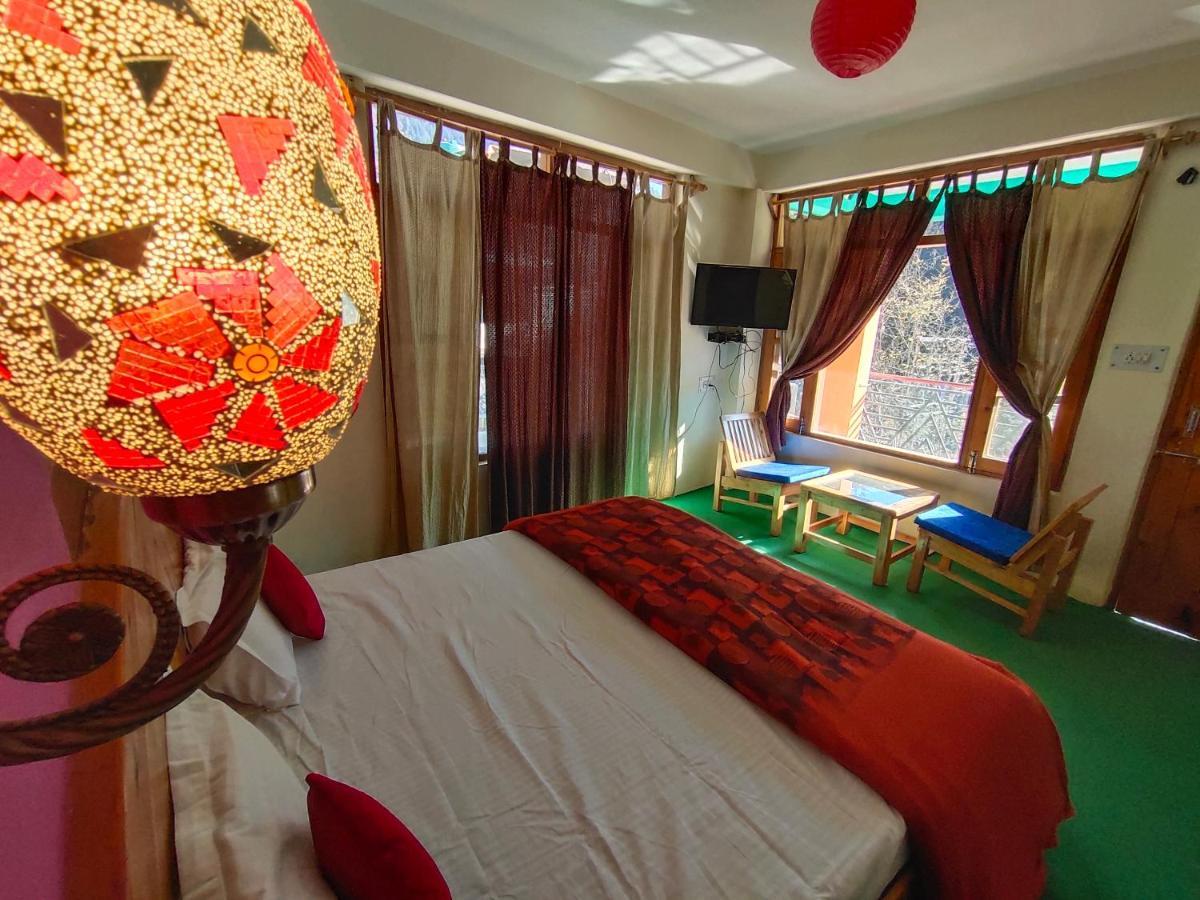 Хостел La Siesta India Manali Экстерьер фото