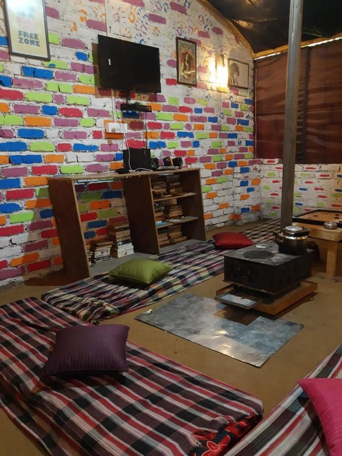 Хостел La Siesta India Manali Экстерьер фото