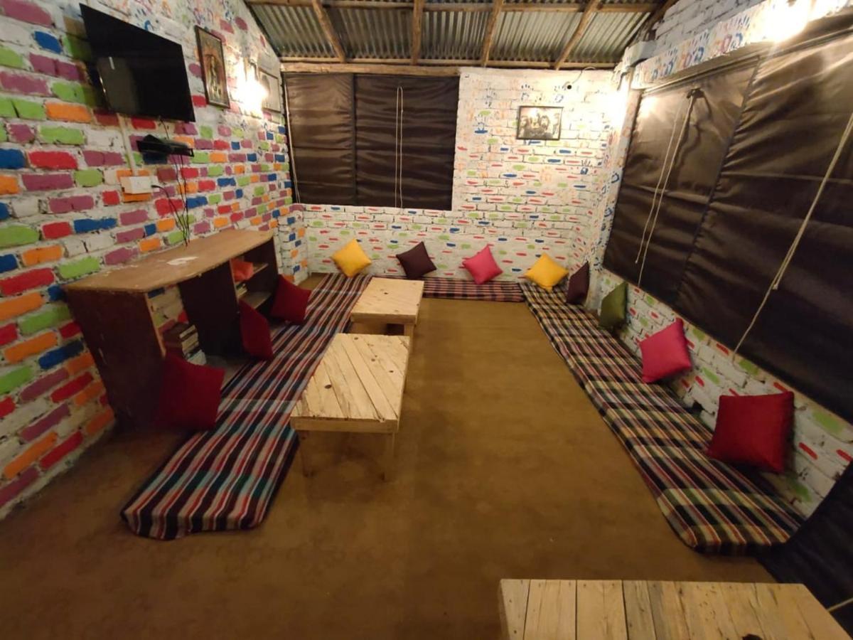 Хостел La Siesta India Manali Экстерьер фото